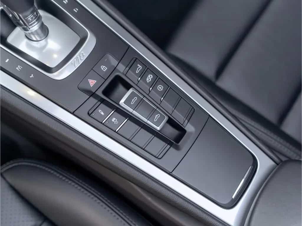 Porsche Boxster GTS 4.0 20'' BOSE Sportlenkrad uvm. 05/2021-photo-37