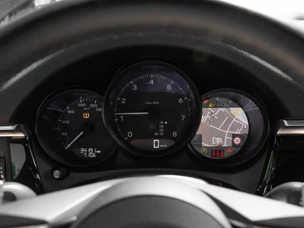 Porsche Macan 14 Wege Sitze Panorama Dachsystem 20 Zoll 04/2023-photo-23