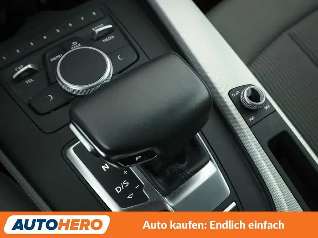 Audi A4 1.4 TFSI ACT Design Aut.*XENON*TEMPO*PDC*SHZ* 03/2018-photo-25