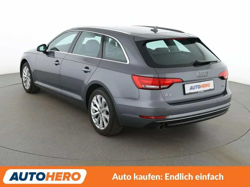 Audi A4 1.4 TFSI ACT Design Aut.*XENON*TEMPO*PDC*SHZ* 03/2018-photo-3