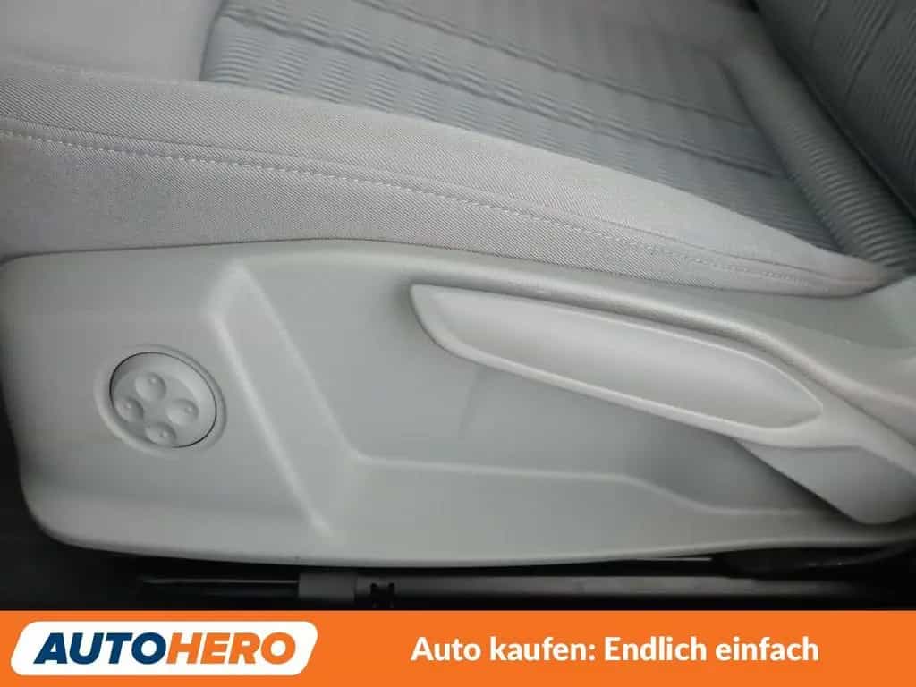 Audi A4 1.4 TFSI ACT Design Aut.*XENON*TEMPO*PDC*SHZ* 03/2018-photo-30