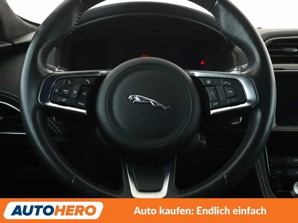 Jaguar F-Pace 20d  AWD  Aut.*NAV*HUD*ACC*CAM*PDC*AHK* 05/2020-photo-18
