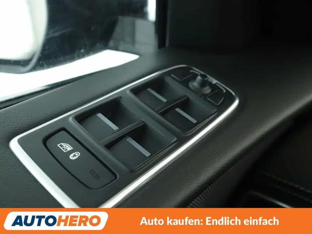 Jaguar F-Pace 20d  AWD  Aut.*NAV*HUD*ACC*CAM*PDC*AHK* 05/2020-photo-25