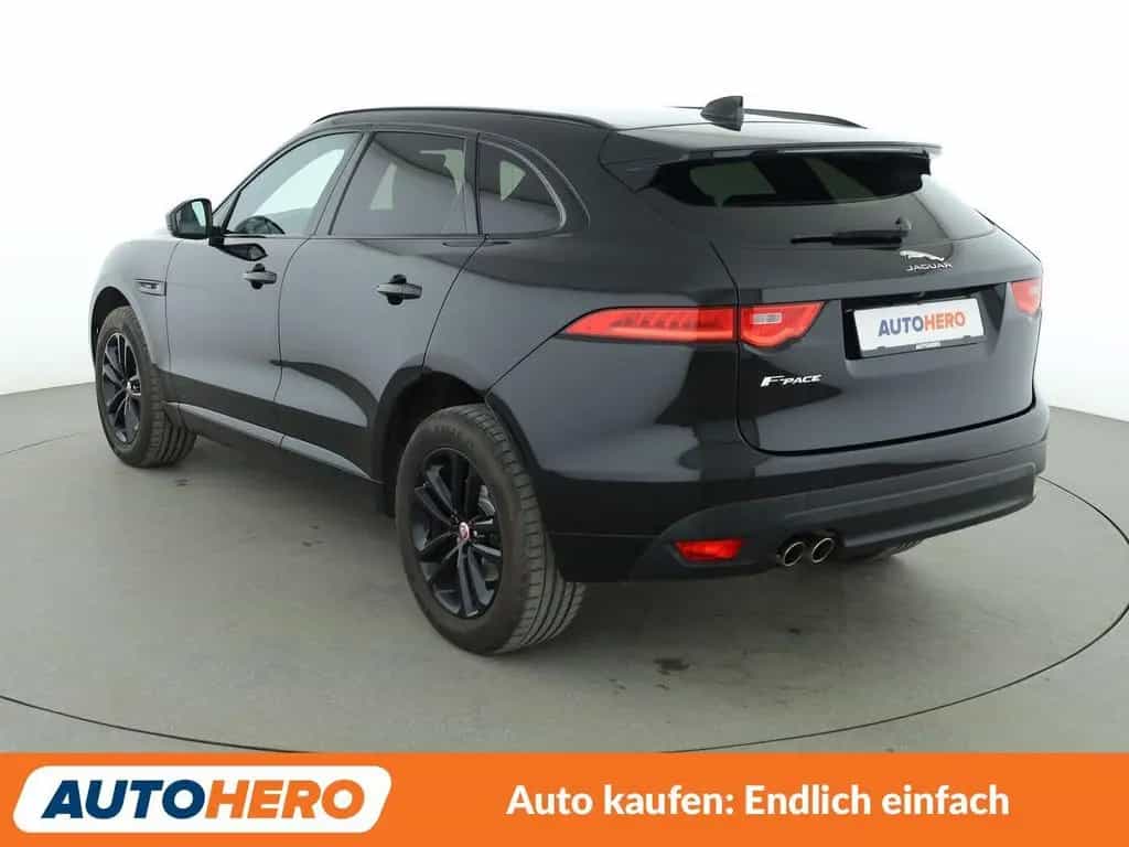 Jaguar F-Pace 20d  AWD  Aut.*NAV*HUD*ACC*CAM*PDC*AHK* 05/2020-photo-3