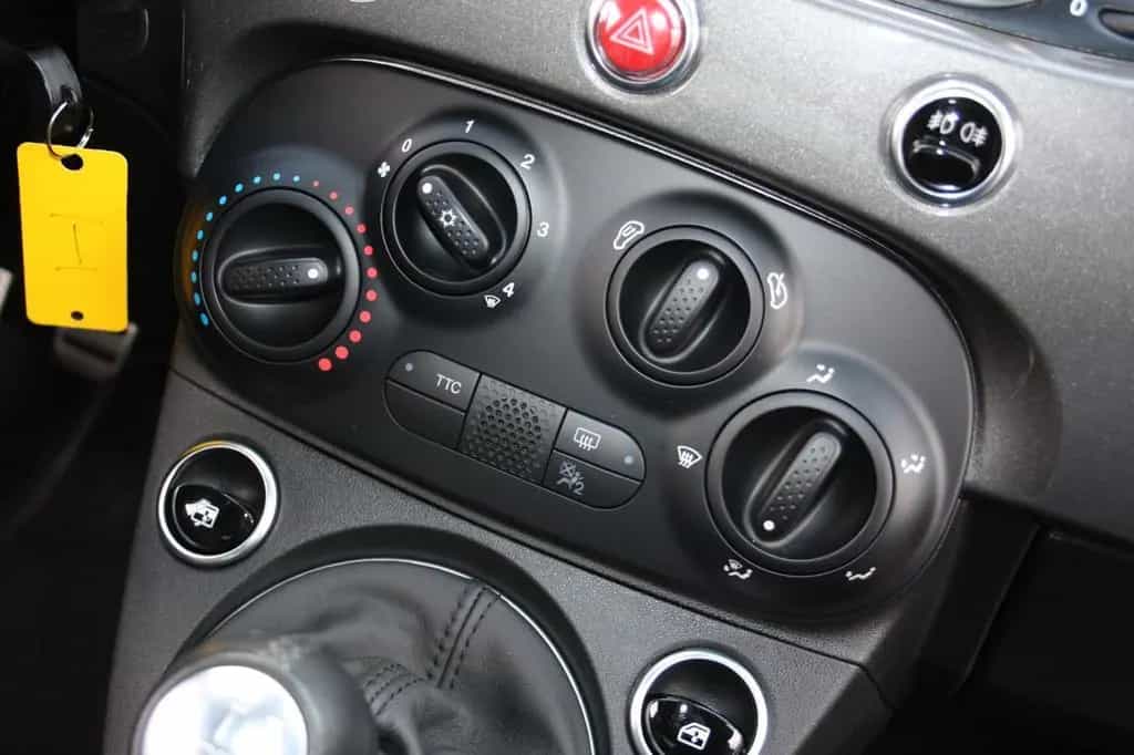 Abarth 500 1.4 T-JET DAB PDC SITZ-HZG CARPLAY 2.HAND 07/2021-photo-12