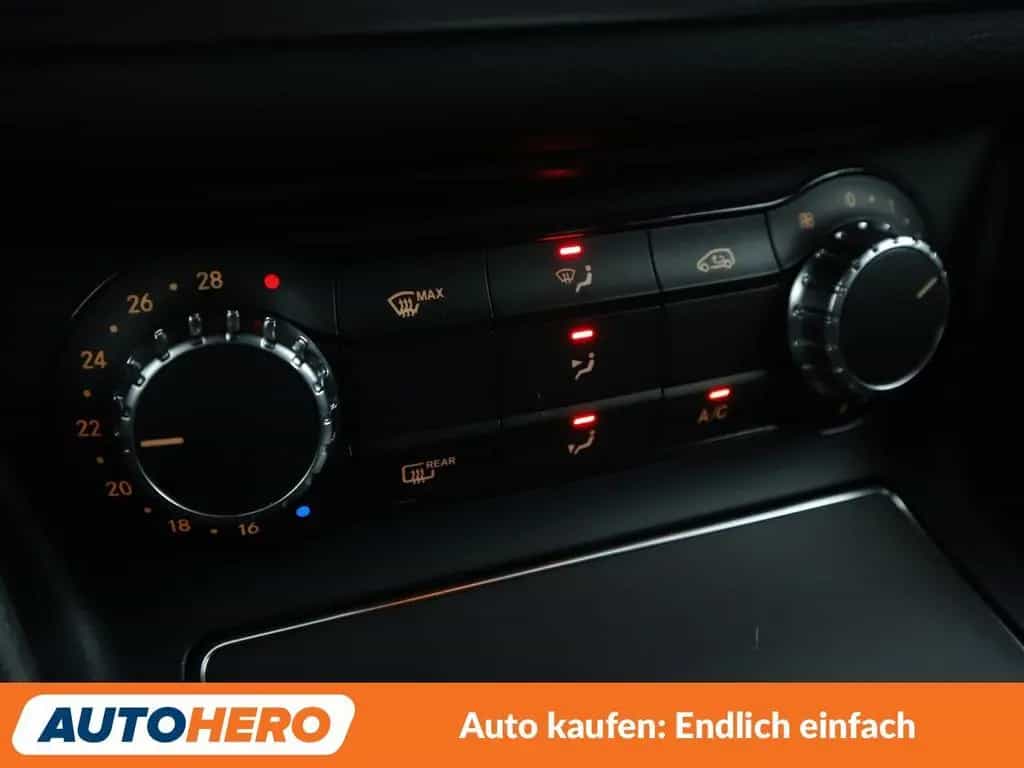 Mercedes-Benz GLA 180 Urban Aut.*LED*NAVI*ACC*CAM*PDC*SHZ* 03/2019-photo-22