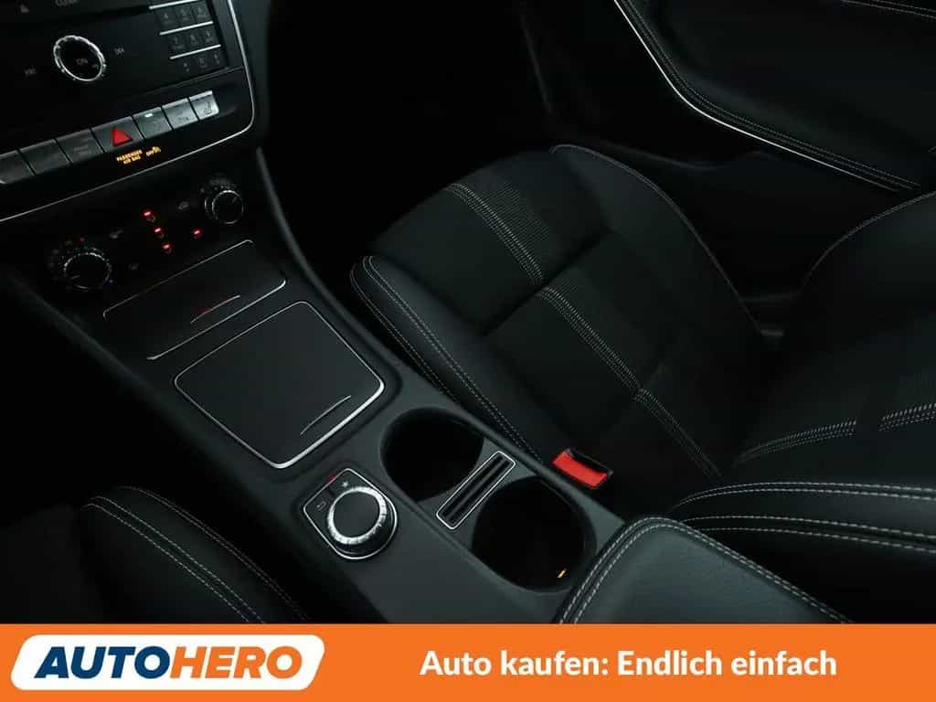 Mercedes-Benz GLA 180 Urban Aut.*LED*NAVI*ACC*CAM*PDC*SHZ* 03/2019-photo-23