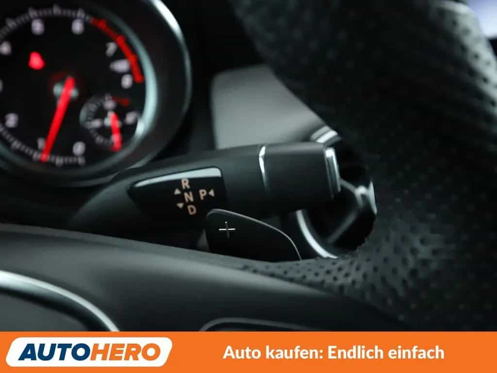 Mercedes-Benz GLA 180 Urban Aut.*LED*NAVI*ACC*CAM*PDC*SHZ* 03/2019-photo-25