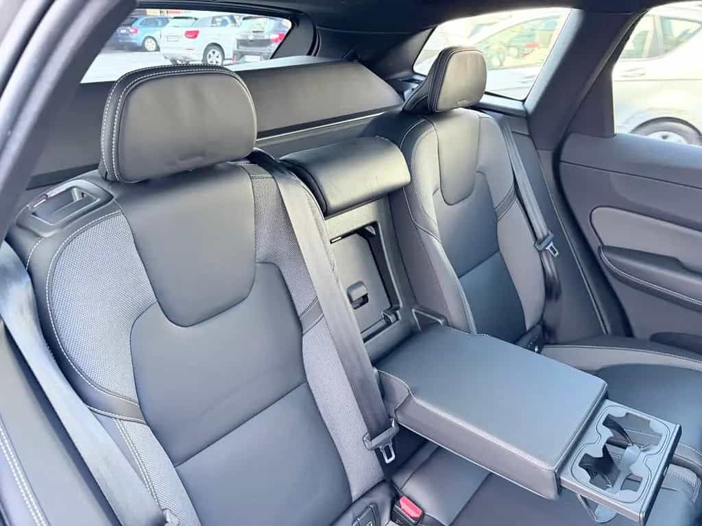 Volvo XC60 B4 D R Design PANO/STANDH./HUD/MEMORY/21" 01/2022-photo-12