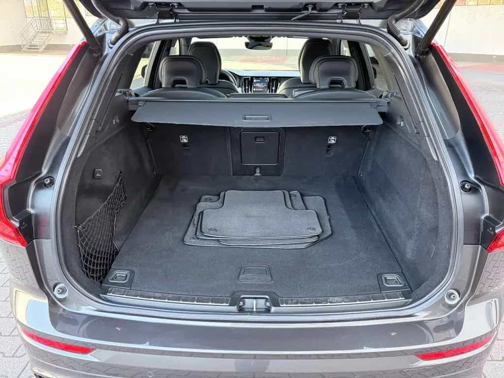 Volvo XC60 B4 D R Design PANO/STANDH./HUD/MEMORY/21" 01/2022-photo-14