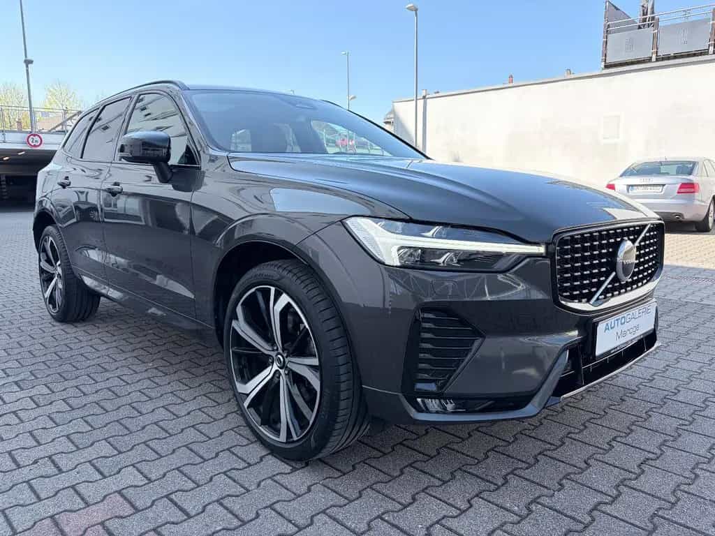 Volvo XC60 B4 D R Design PANO/STANDH./HUD/MEMORY/21" 01/2022-photo-2
