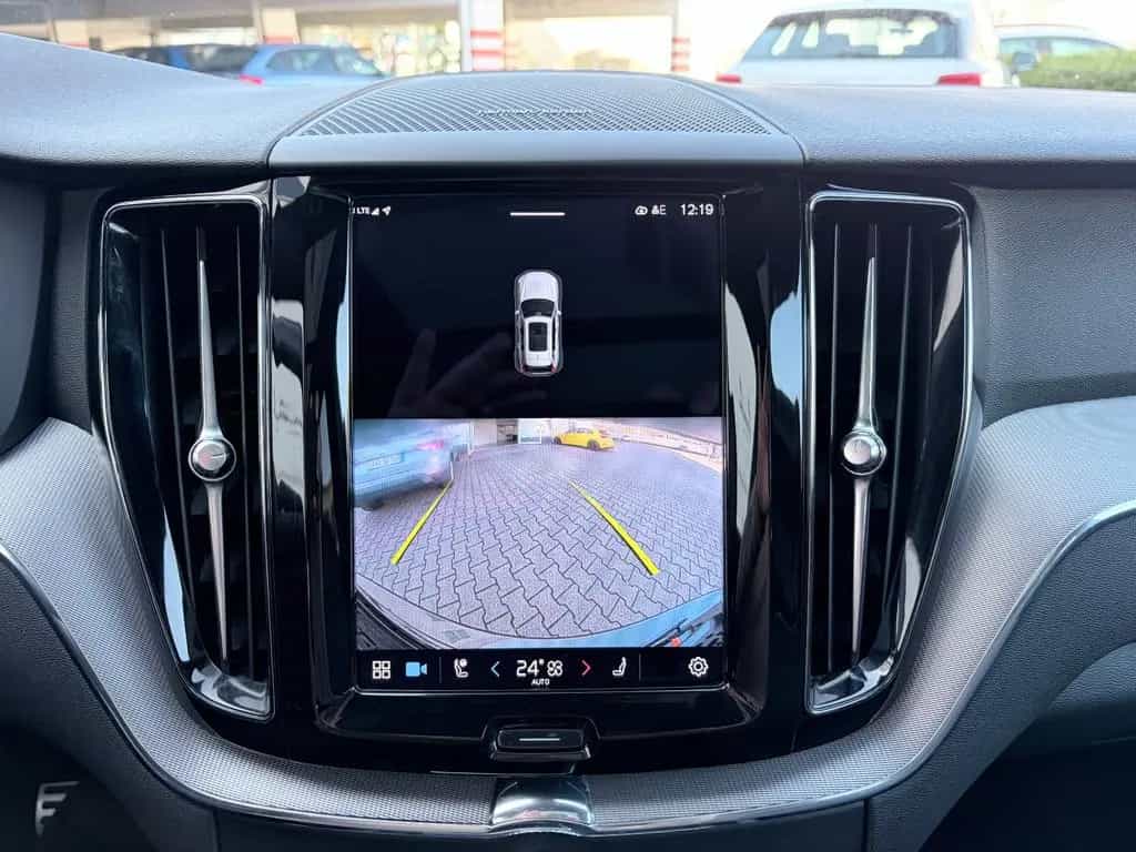 Volvo XC60 B4 D R Design PANO/STANDH./HUD/MEMORY/21" 01/2022-photo-21