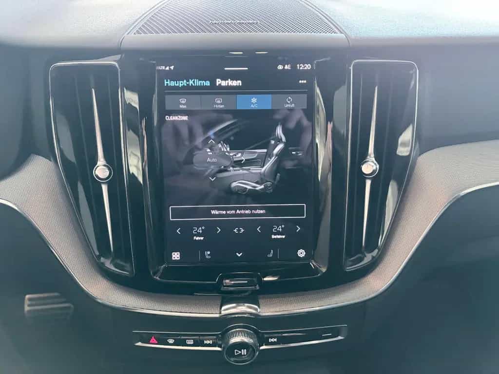 Volvo XC60 B4 D R Design PANO/STANDH./HUD/MEMORY/21" 01/2022-photo-23