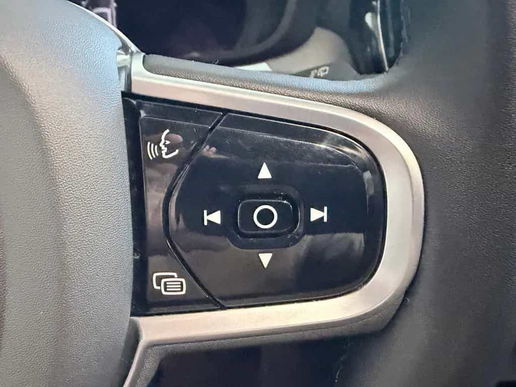 Volvo XC60 B4 D R Design PANO/STANDH./HUD/MEMORY/21" 01/2022-photo-28