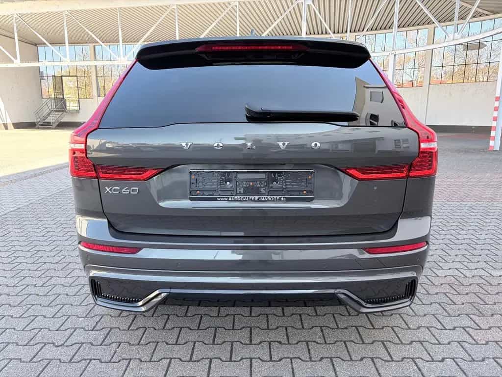 Volvo XC60 B4 D R Design PANO/STANDH./HUD/MEMORY/21" 01/2022-photo-5