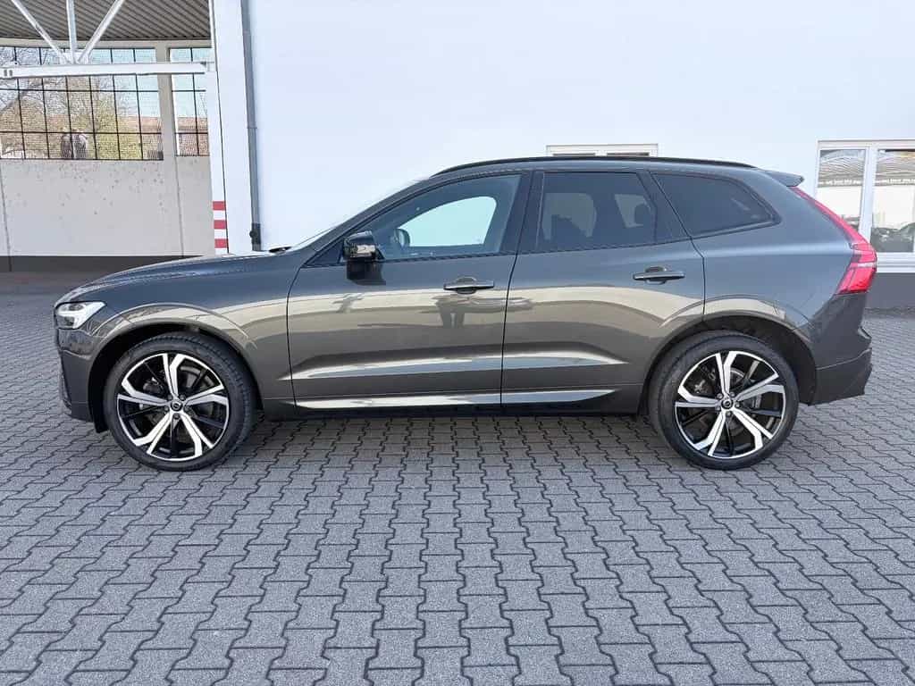Volvo XC60 B4 D R Design PANO/STANDH./HUD/MEMORY/21" 01/2022-photo-7
