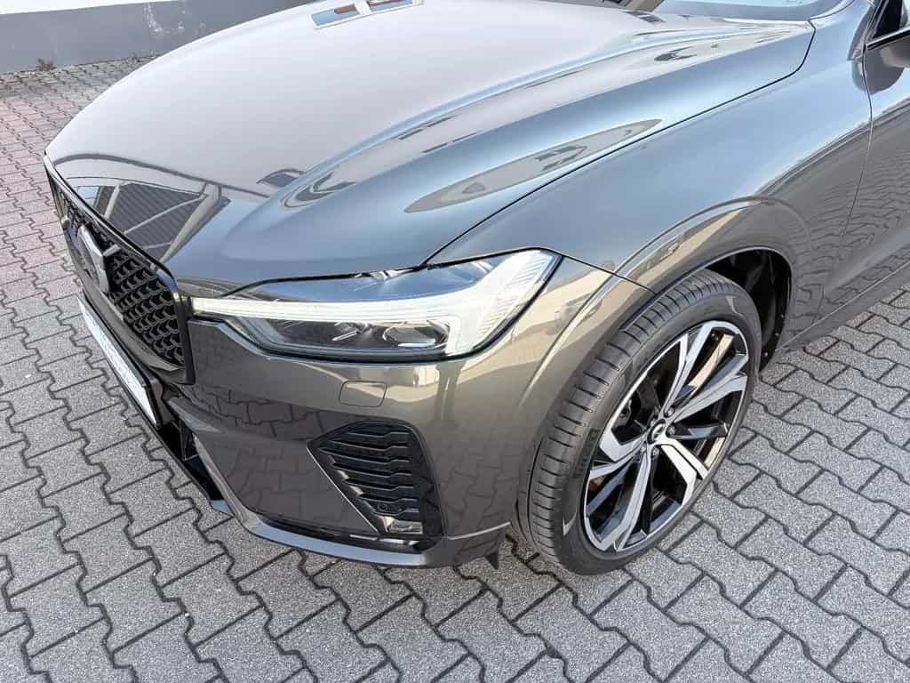 Volvo XC60 B4 D R Design PANO/STANDH./HUD/MEMORY/21" 01/2022-photo-9