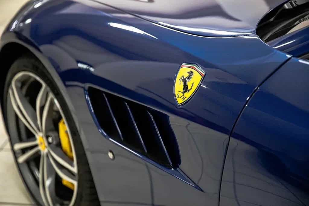 Ferrari GTC4 Lusso V12 - Blue TDF - Carbon Led - Lift 10/2018-photo-9