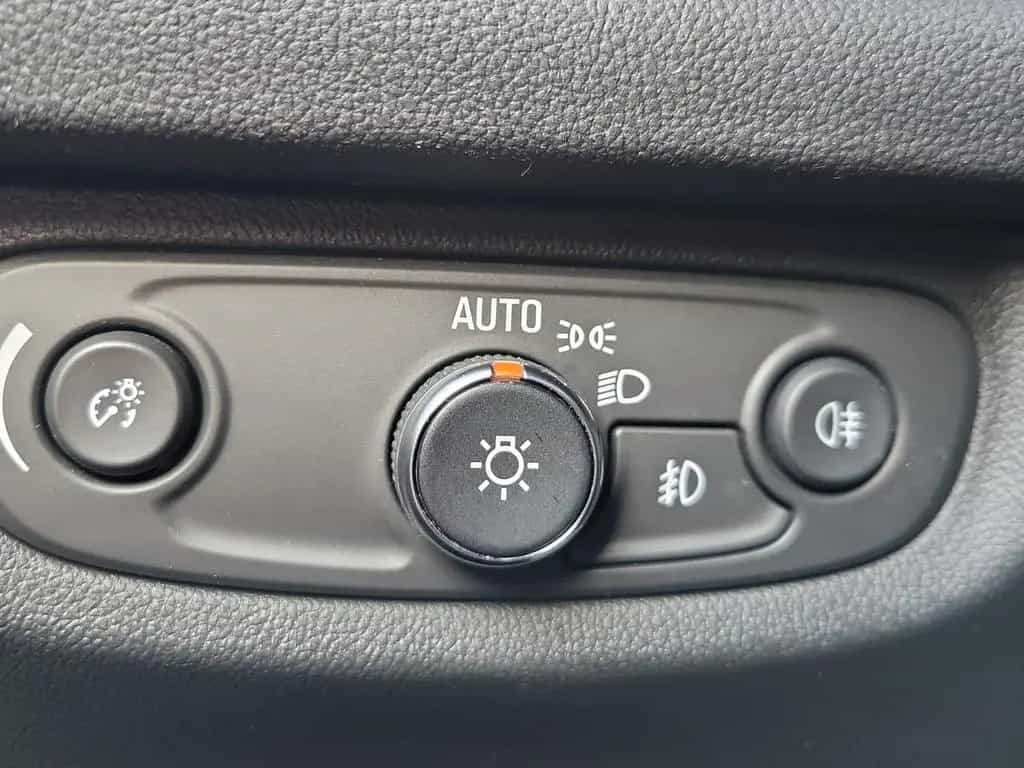 Opel Insignia B ST Premium "Ultimate" mit Sport-Paket 08/2022-photo-19