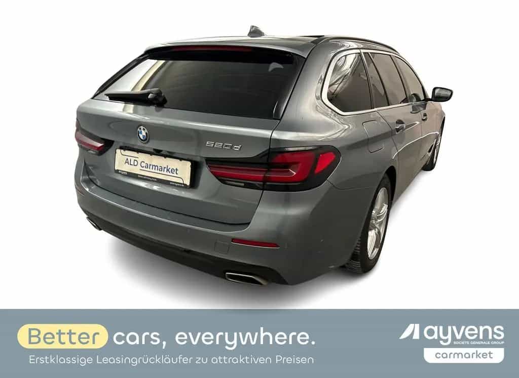 BMW 520 520d Touring Aut. 01/2022-photo-1