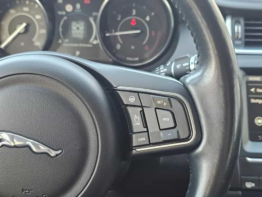 Jaguar E-Pace E-PACE S AWD 06/2018-photo-18