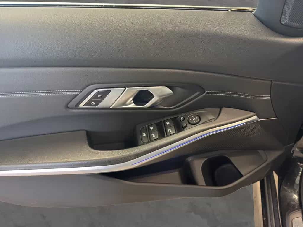 BMW 318 d 150 PS SPORT LINE LED+NAVI+SIDEASS+PDC 10/2019-photo-12