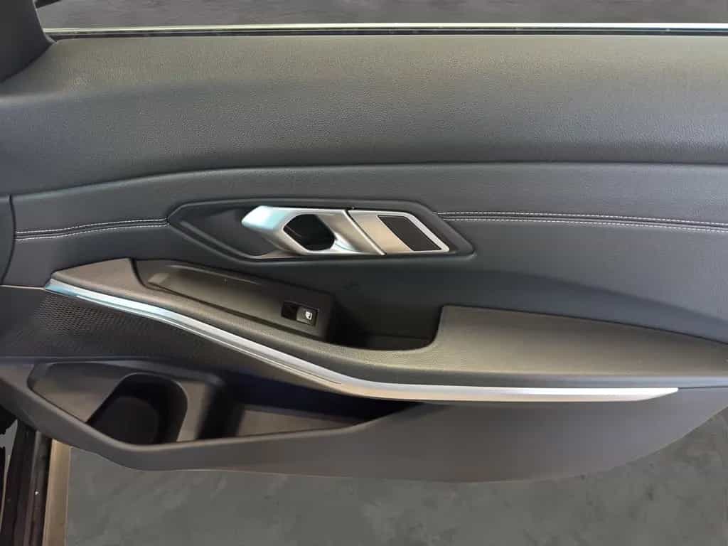 BMW 318 d 150 PS SPORT LINE LED+NAVI+SIDEASS+PDC 10/2019-photo-21
