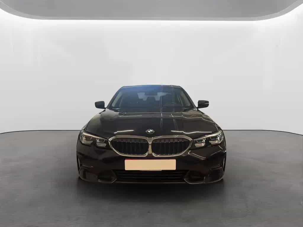 BMW 318 d 150 PS SPORT LINE LED+NAVI+SIDEASS+PDC 10/2019-photo-4