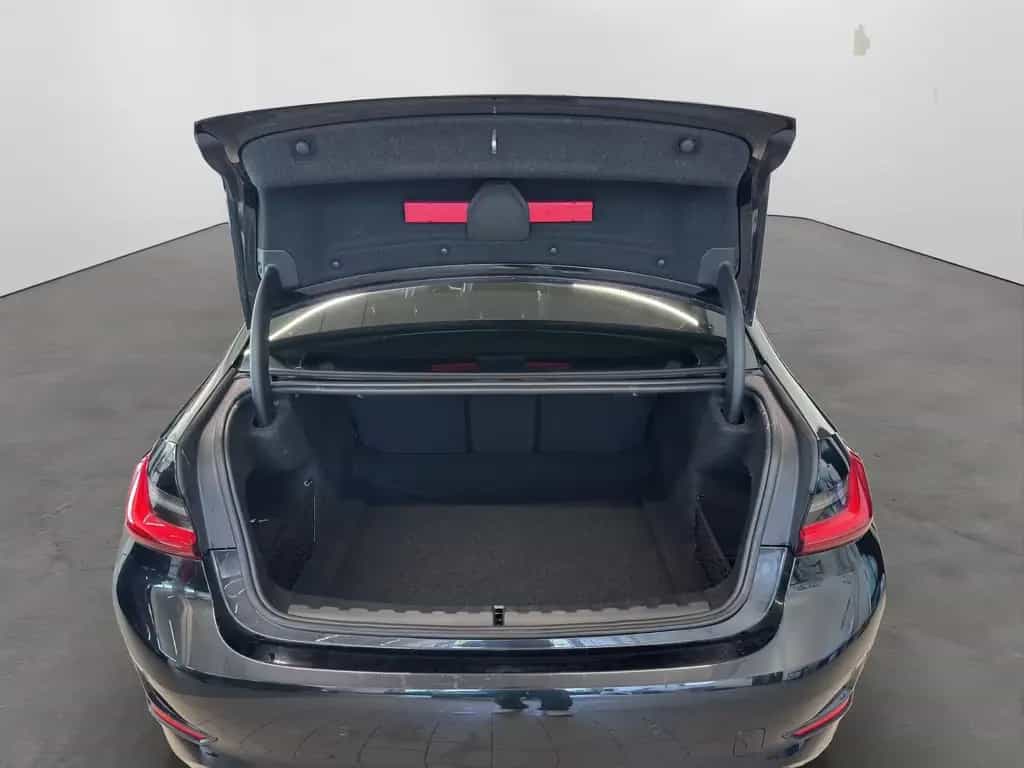 BMW 318 d 150 PS SPORT LINE LED+NAVI+SIDEASS+PDC 10/2019-photo-8