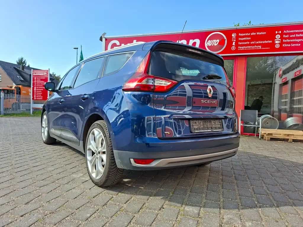 Renault Scenic IV Grand Experience 7 Sitzer 08/2017-photo-4