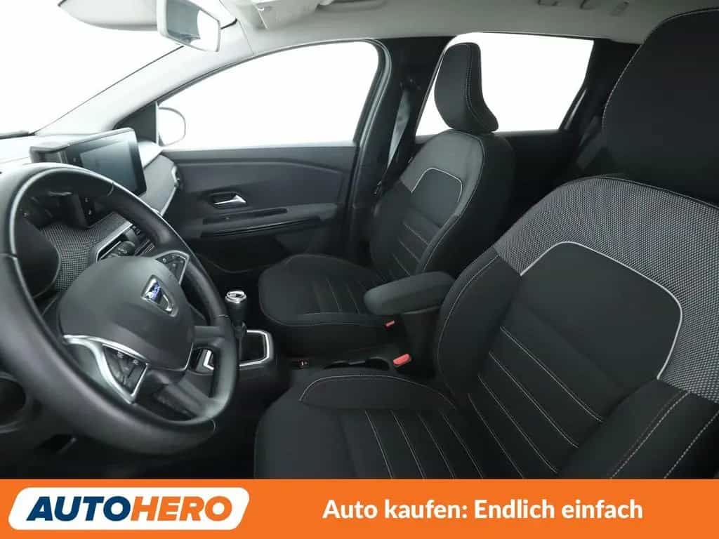 Dacia Jogger 1.0 TCe Extreme+*NAVI*PDC*SHZ*KLIMA*TEMPO 06/2022-photo-9