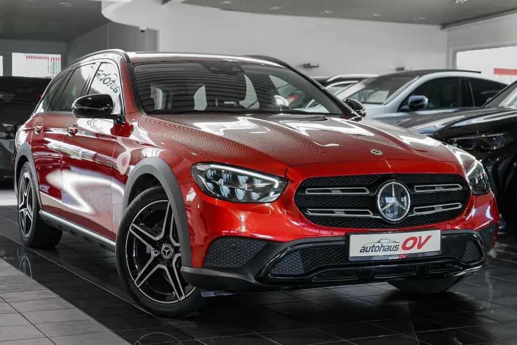 Mercedes-Benz E-Class 220d 4M All-Terrain*Night*Head*Distro*Massage* 11/2021-photo-1