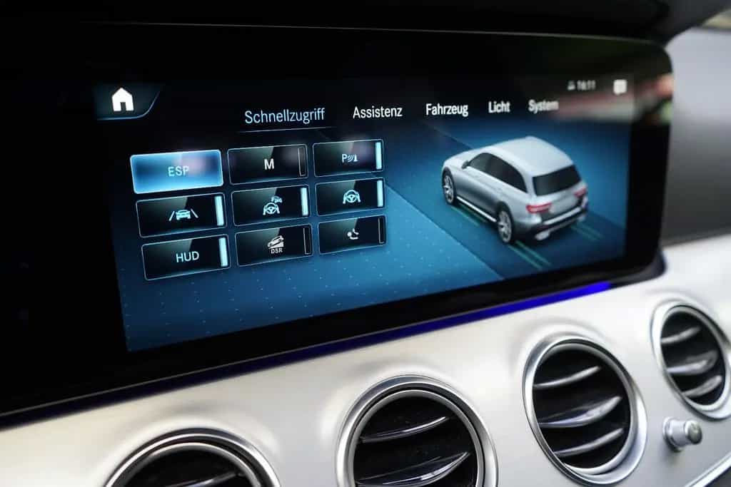Mercedes-Benz E-Class 220d 4M All-Terrain*Night*Head*Distro*Massage* 11/2021-photo-45