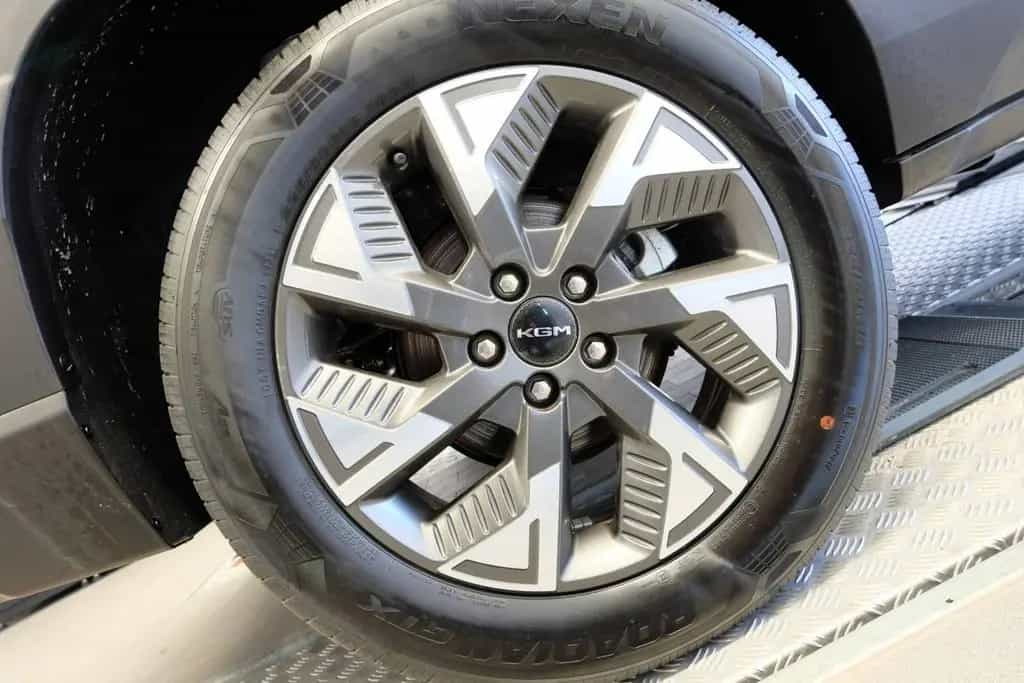 KGM Torres HYBRID EDITION null-photo-4