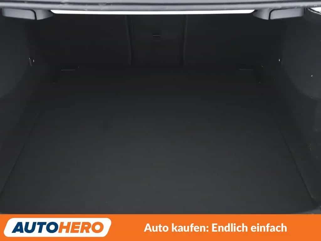 Mercedes-Benz A-Class Limousine A 200 Progressive Aut.*NAVI* 03/2023-photo-17