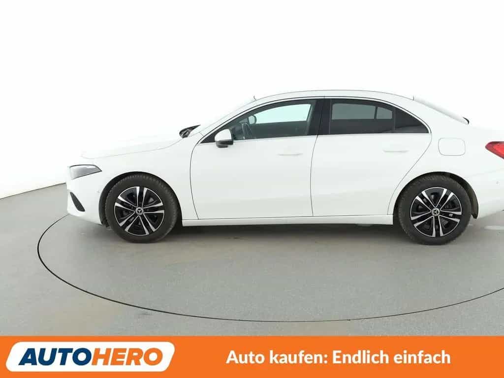 Mercedes-Benz A-Class Limousine A 200 Progressive Aut.*NAVI* 03/2023-photo-2