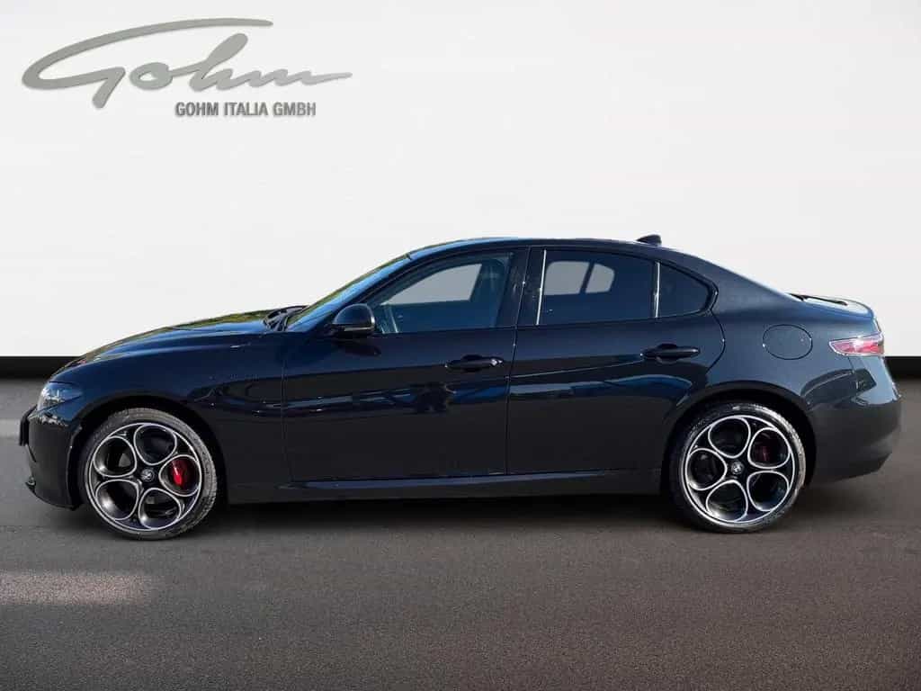 Alfa Romeo Giulia Competizione Q4 11/2023-photo-2