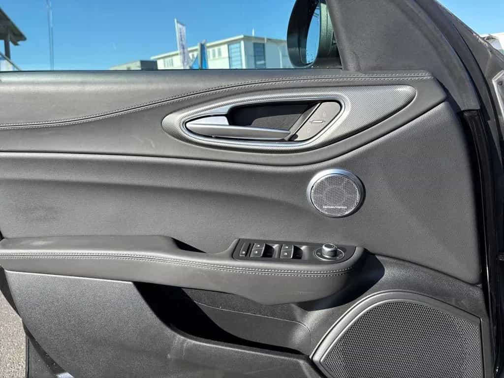 Alfa Romeo Giulia Competizione Q4 11/2023-photo-20