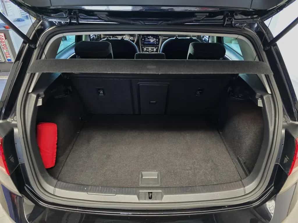 Volkswagen Golf VII Lim. Sound|ACC|PANO|Standheizung|AHK| 02/2018-photo-22
