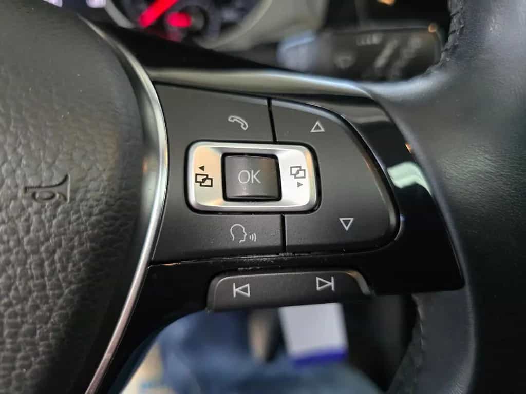 Volkswagen Golf VII Lim. Sound|ACC|PANO|Standheizung|AHK| 02/2018-photo-25