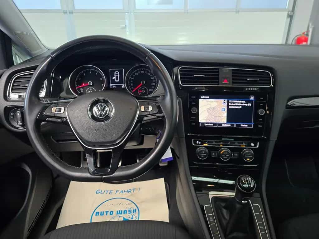 Volkswagen Golf VII Lim. Sound|ACC|PANO|Standheizung|AHK| 02/2018-photo-8