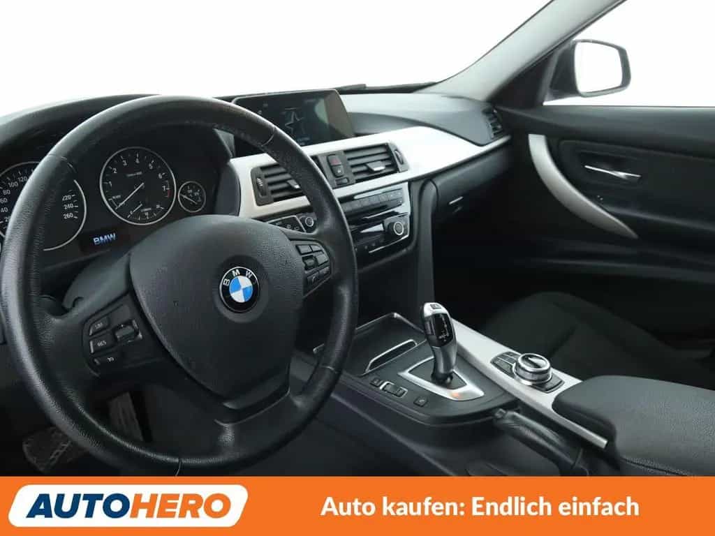 BMW 3 Series 320i Advantage Aut.*PANO*NAVI*LED*SHZ*PDC* 12/2017-photo-10