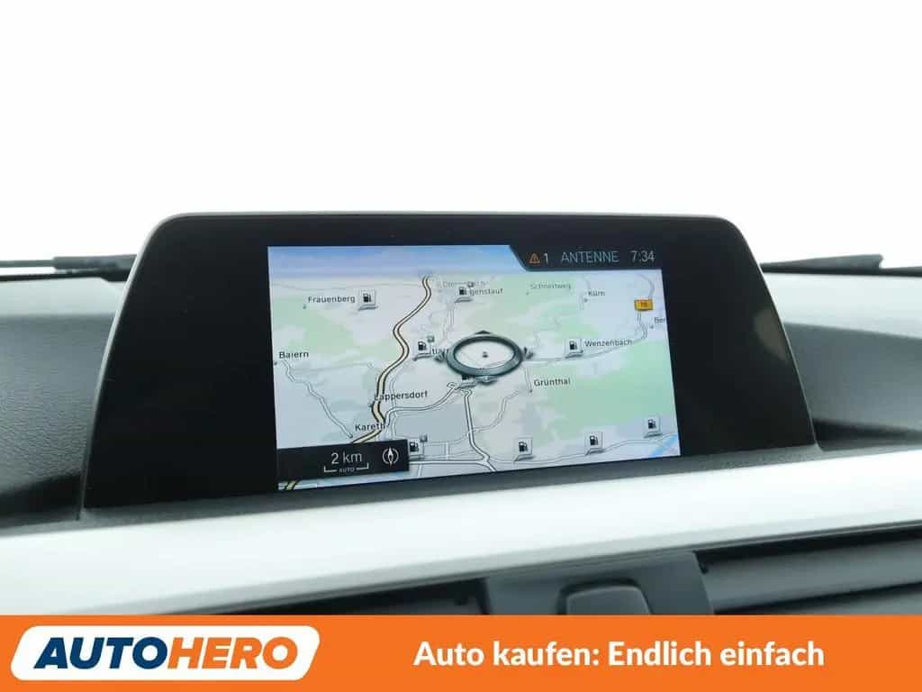 BMW 3 Series 320i Advantage Aut.*PANO*NAVI*LED*SHZ*PDC* 12/2017-photo-21
