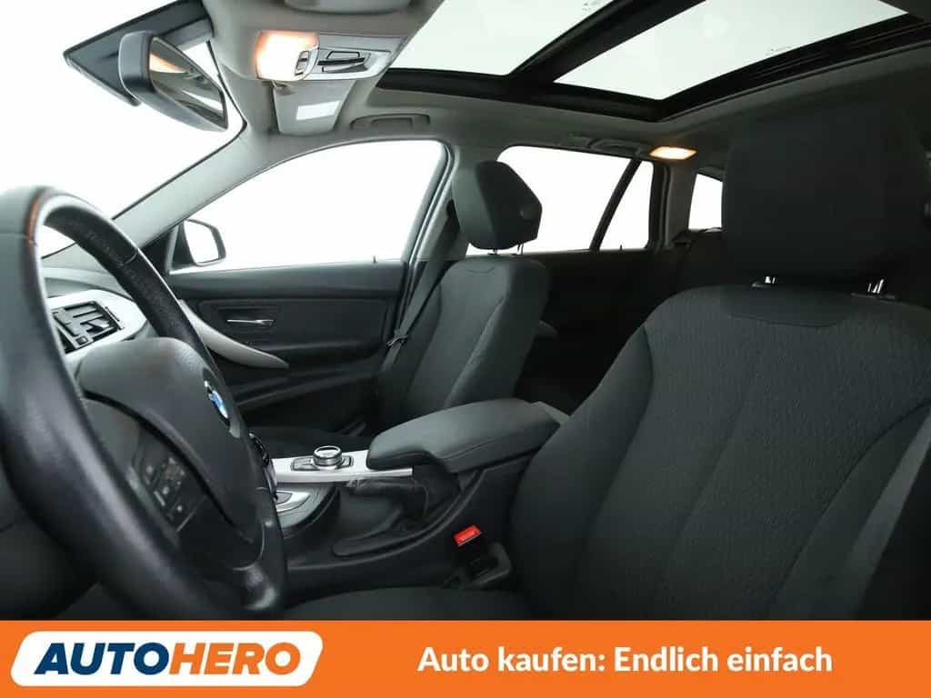 BMW 3 Series 320i Advantage Aut.*PANO*NAVI*LED*SHZ*PDC* 12/2017-photo-9