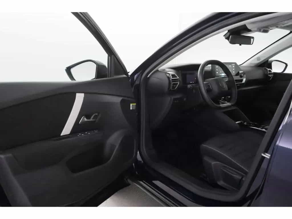 Citroën C4 X 1.2 PureTech Aut.145 Plus+LED+CARPLAY+PDC 02/2025-photo-15