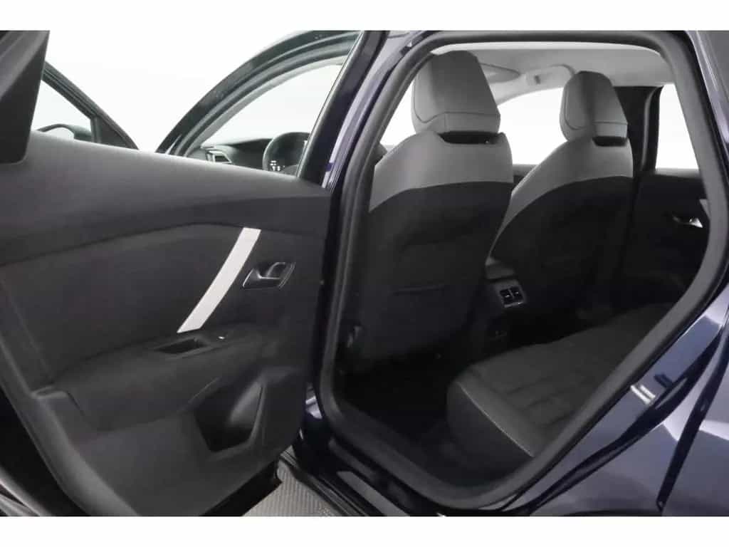 Citroën C4 X 1.2 PureTech Aut.145 Plus+LED+CARPLAY+PDC 02/2025-photo-18