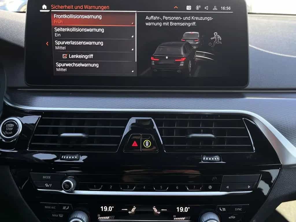 BMW 5 Series 530 i xDrive M-PACKET/PANO/NAVI/ACC/LASER/TOP/ 03/2021-photo-24