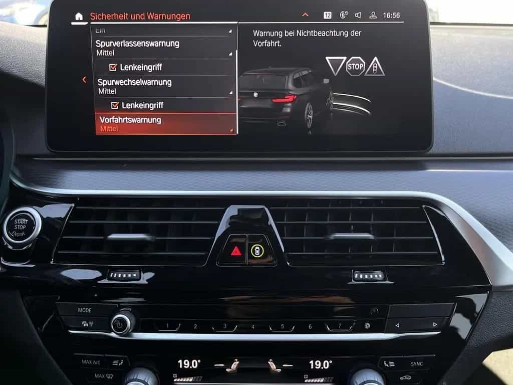 BMW 5 Series 530 i xDrive M-PACKET/PANO/NAVI/ACC/LASER/TOP/ 03/2021-photo-25