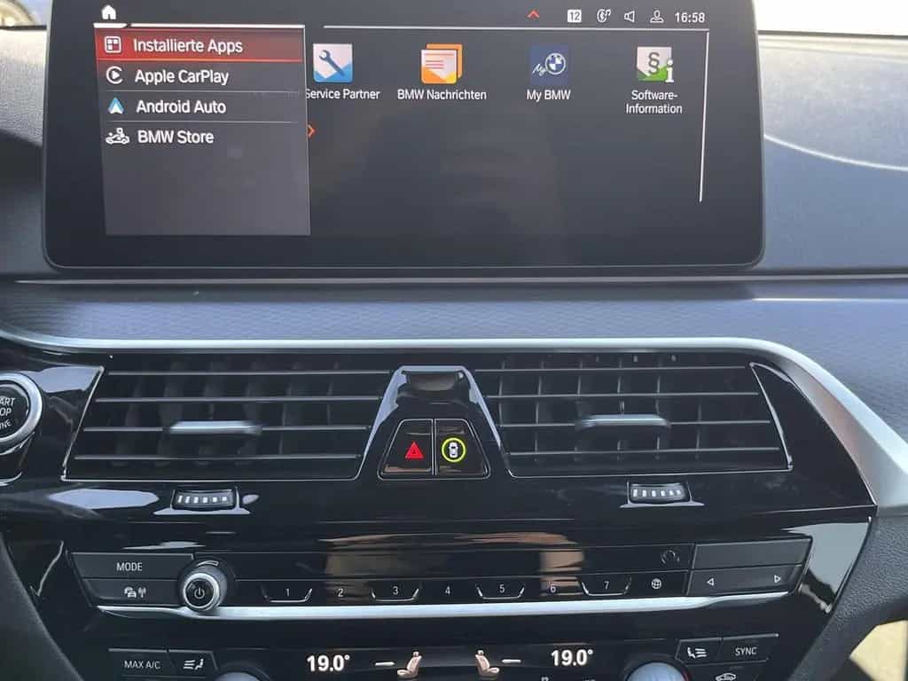 BMW 5 Series 530 i xDrive M-PACKET/PANO/NAVI/ACC/LASER/TOP/ 03/2021-photo-29