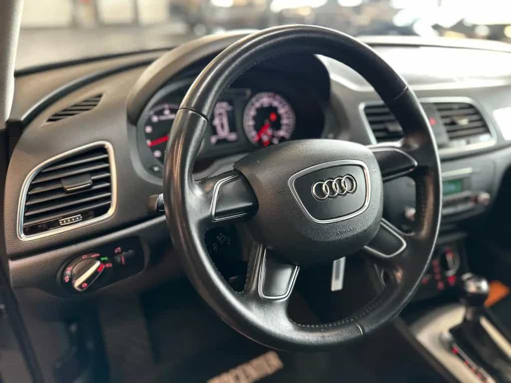 Audi Q3 *BiXenon*Sitzh.*elek. Heckkl.*1.Hand. * 04/2017-photo-40